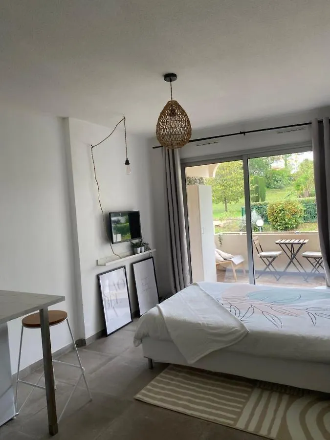 Appartement Le Maya - Studio Avec Piscine Antibes